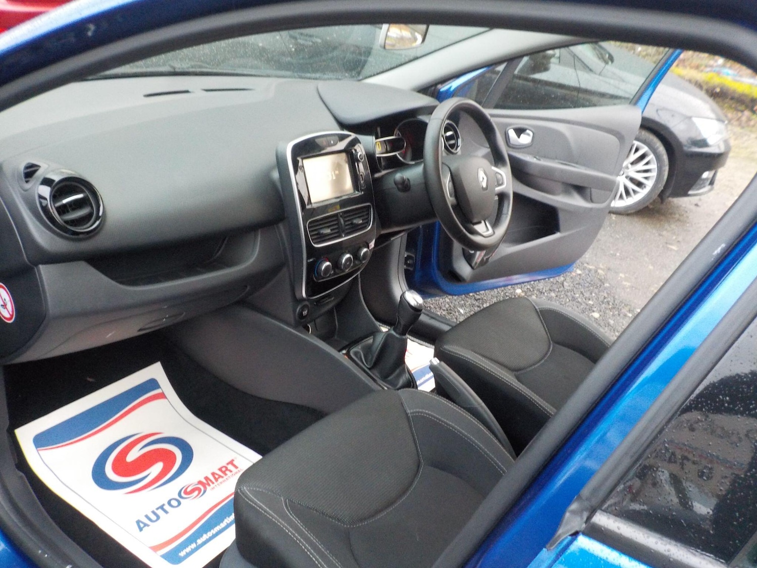 Used Renault Clio 2018 for sale - 77400865: Photo 11