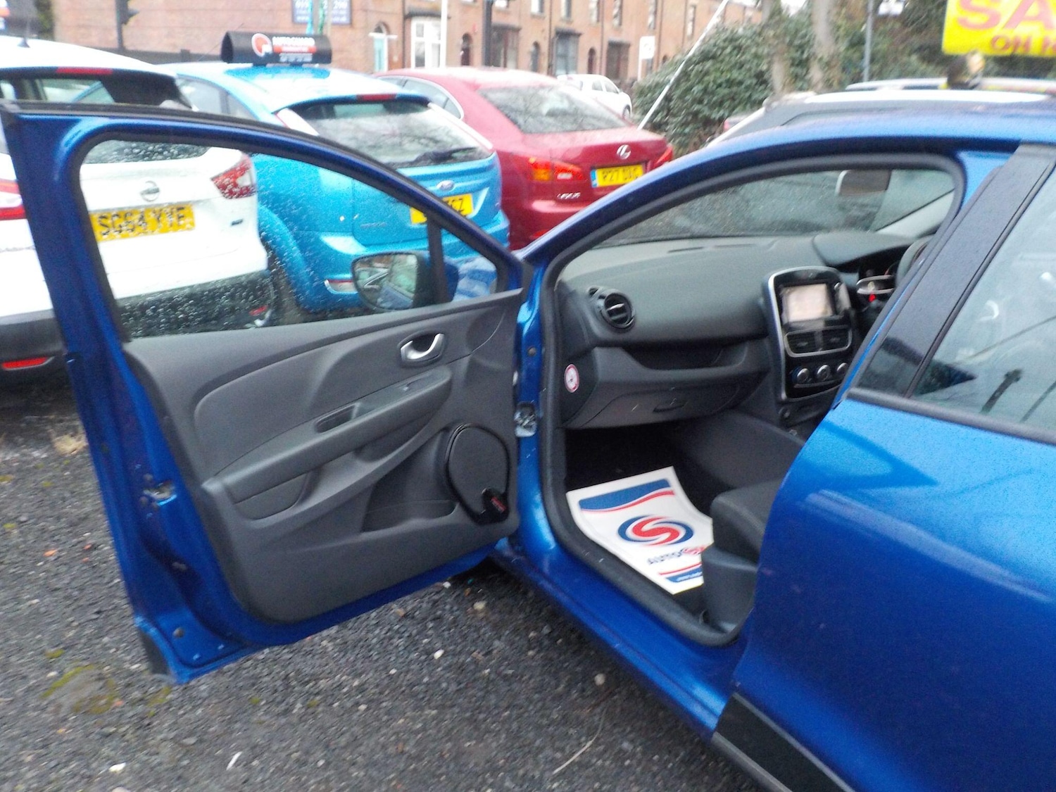 Used Renault Clio 2018 for sale - 77400865: Photo 26