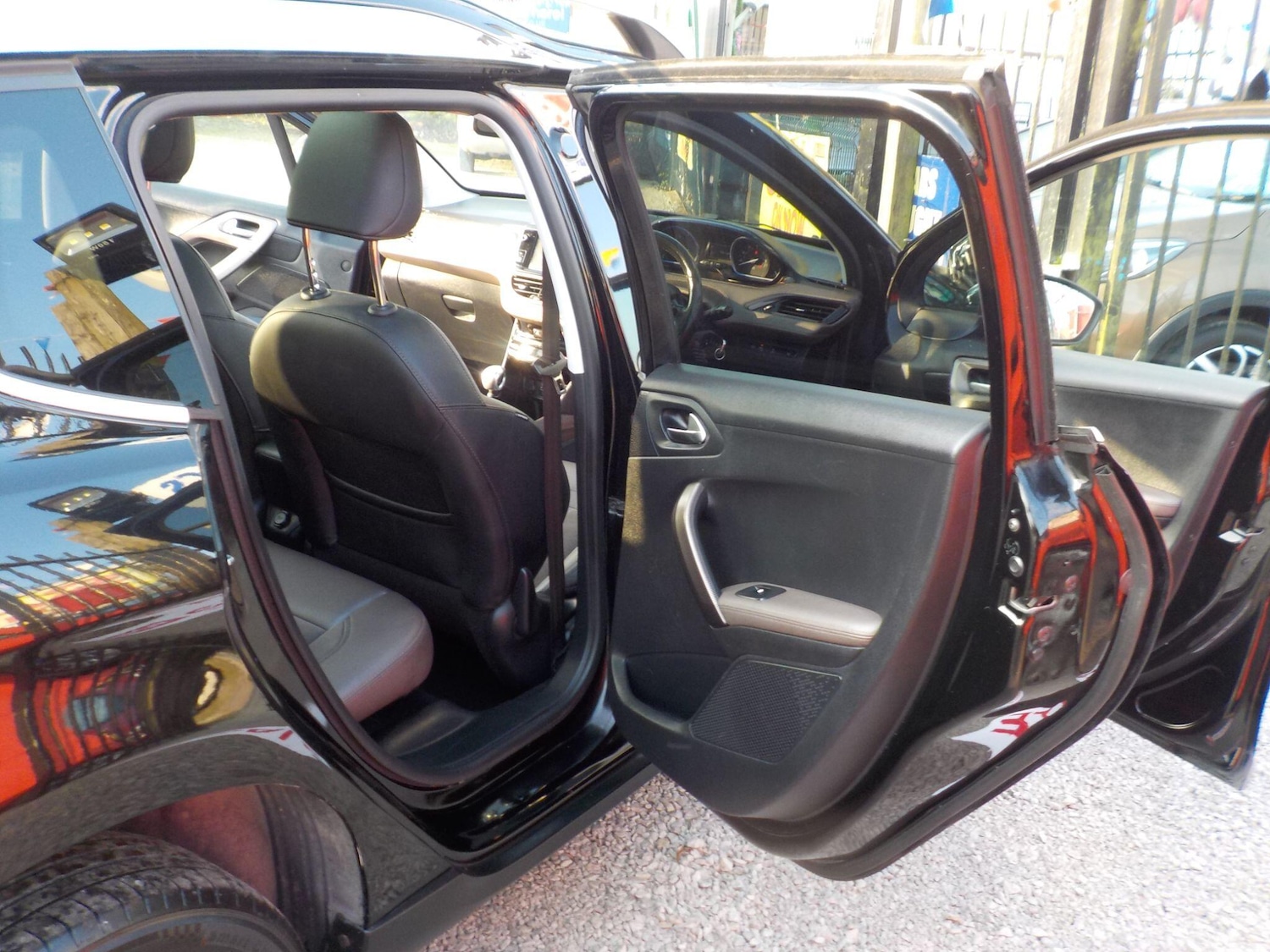 Used Peugeot 2008 2016 for sale - 77768492: Photo 26