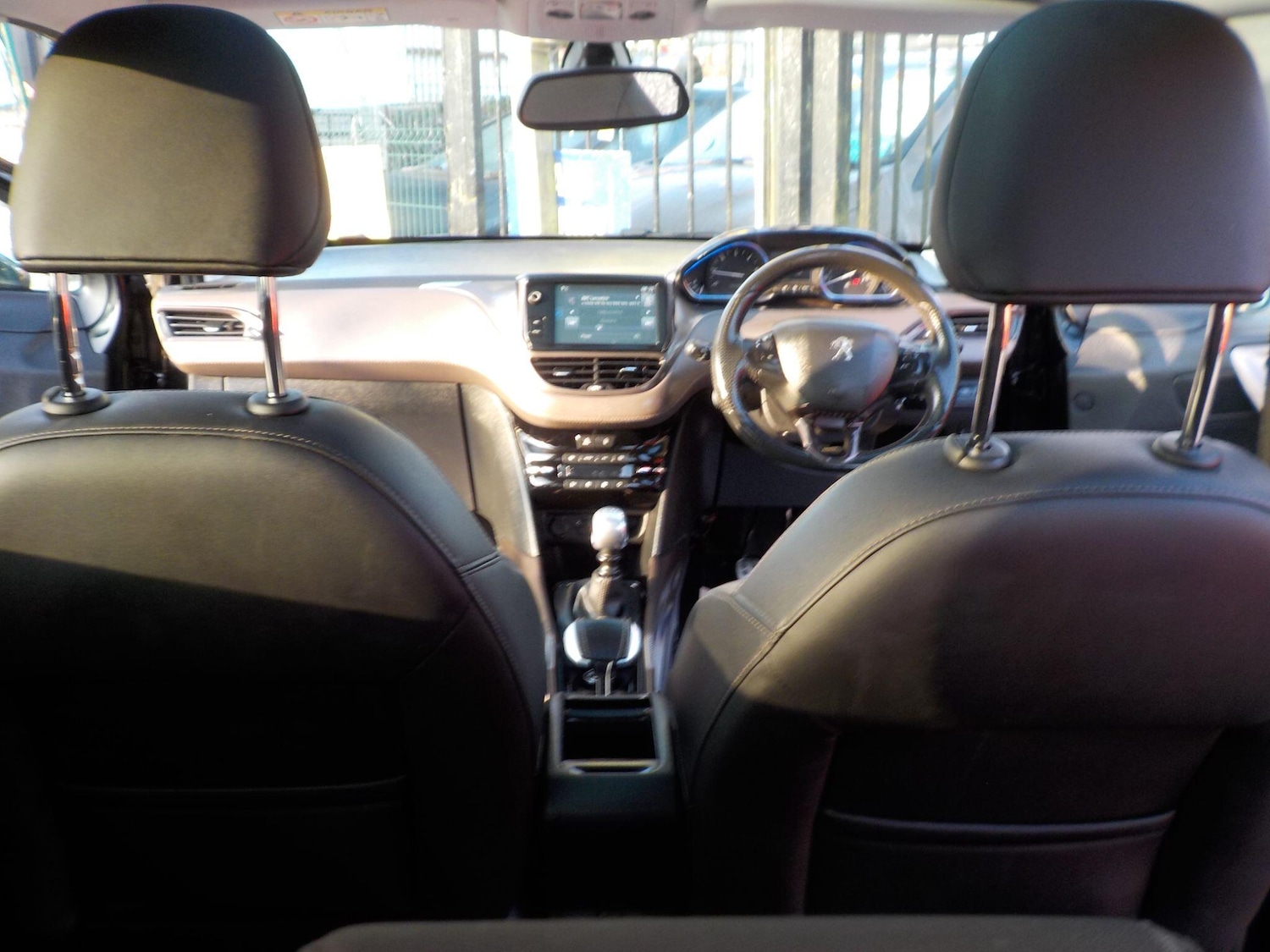 Used Peugeot 2008 2016 for sale - 77768492: Photo 28