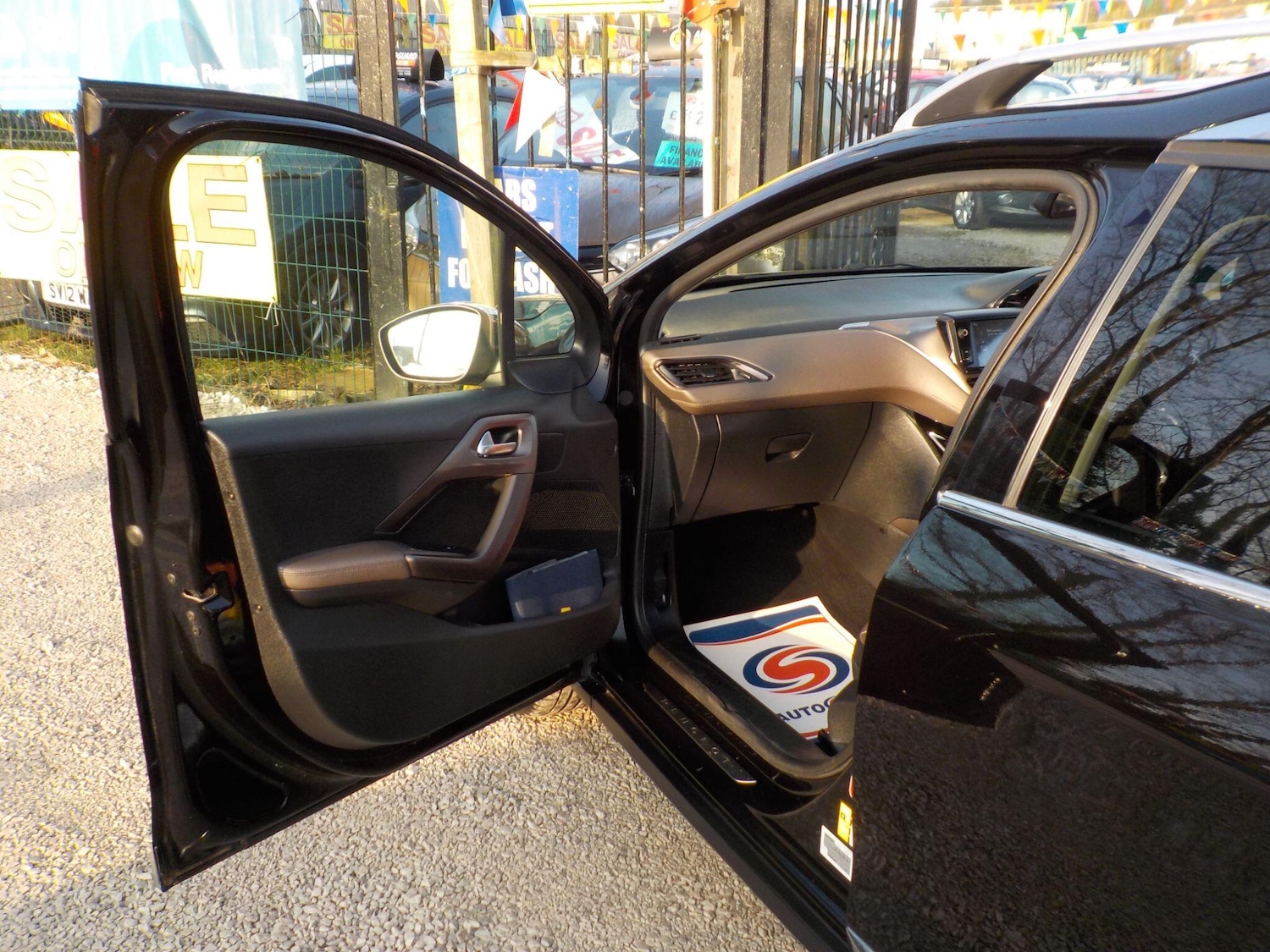 Used Peugeot 2008 2016 for sale - 77768492: Photo 32