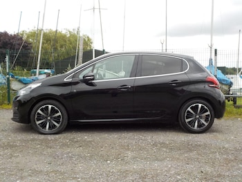 Used Peugeot 208 2018 for sale - 75729353: Photo