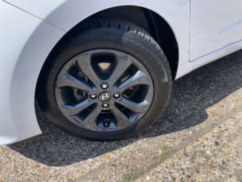 Used Hyundai i10 2019 for sale - 75007156: Photo