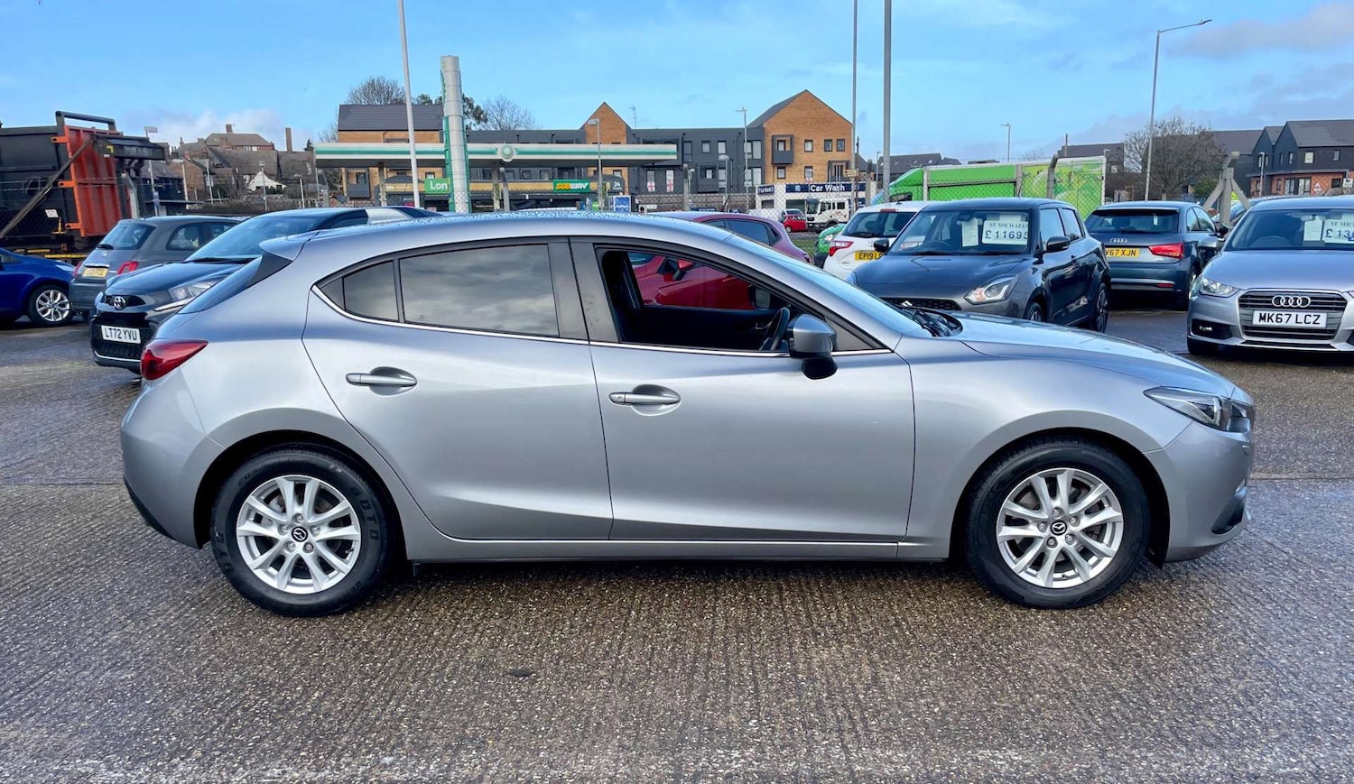 Used Mazda Mazda3 2013 for sale - 77383378: Photo 10