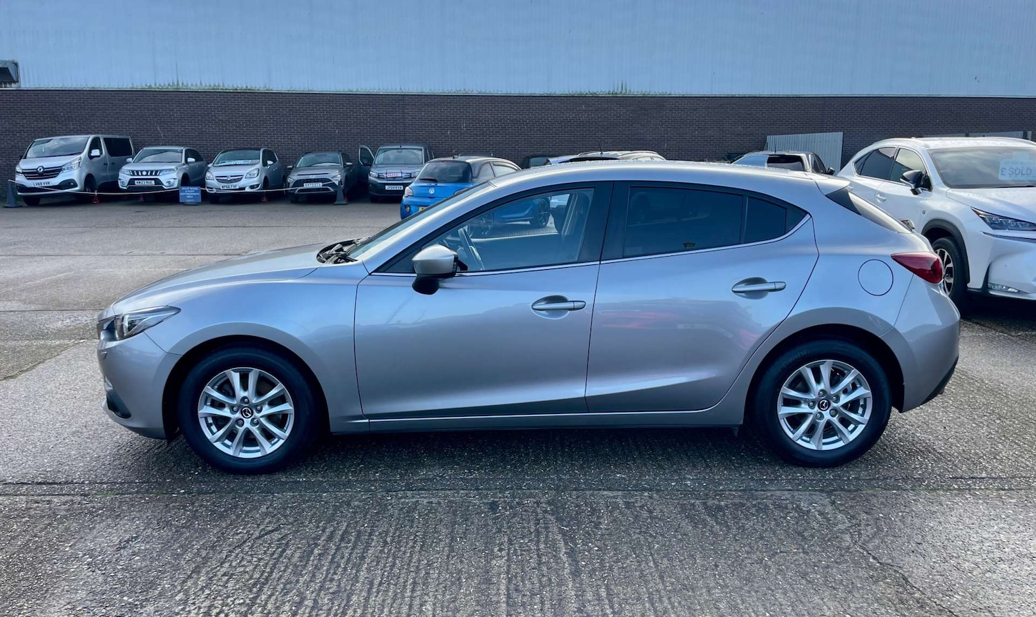Used Mazda Mazda3 2013 for sale - 77383378: Photo 11
