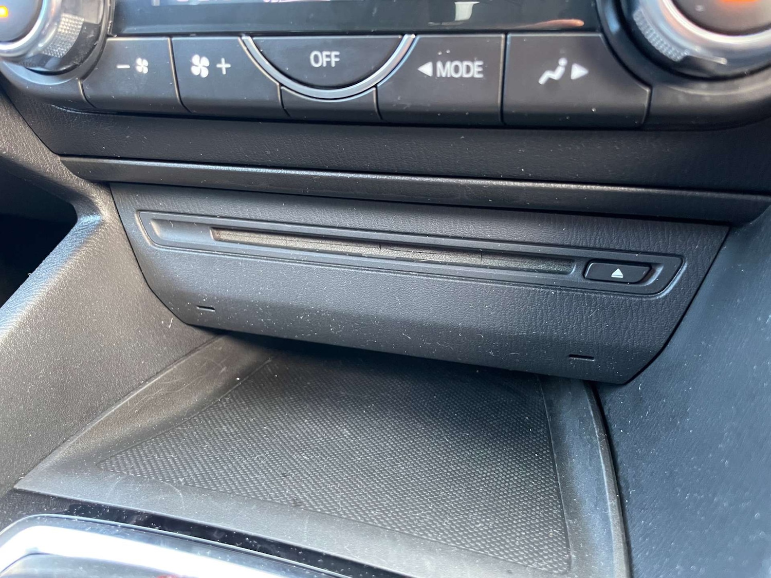 Used Mazda Mazda3 2013 for sale - 77383378: Photo 37