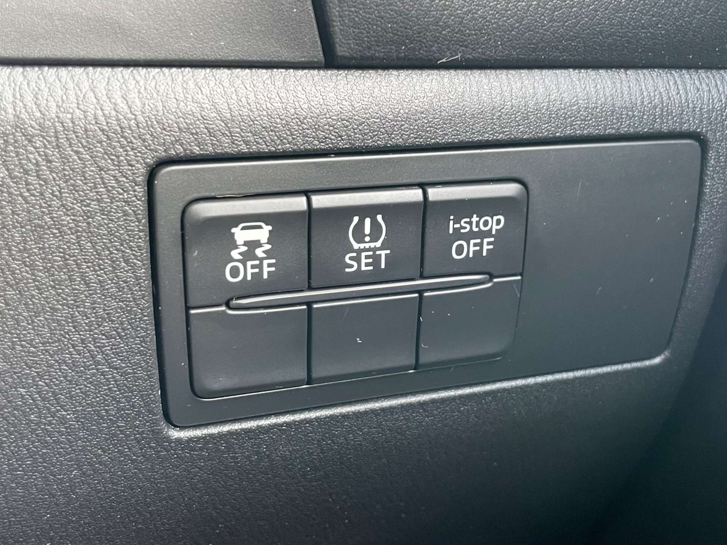 Used Mazda Mazda3 2013 for sale - 77383378: Photo 45