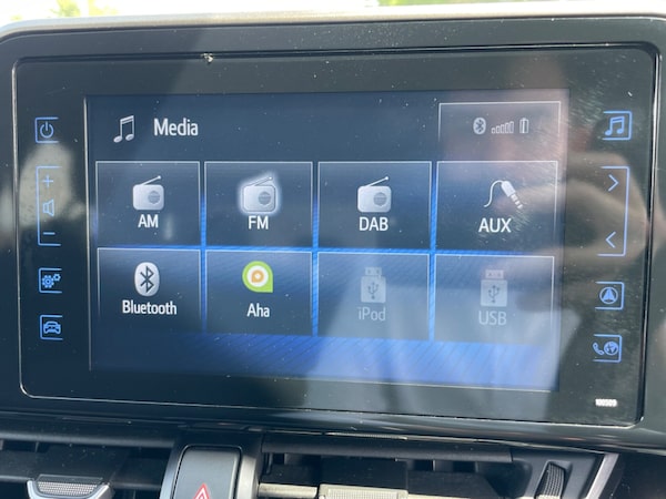 Used Toyota C-HR 2018 for sale - 74824547: Photo 32