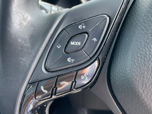 Used Toyota C-HR 2018 for sale - 74824547: Photo 48