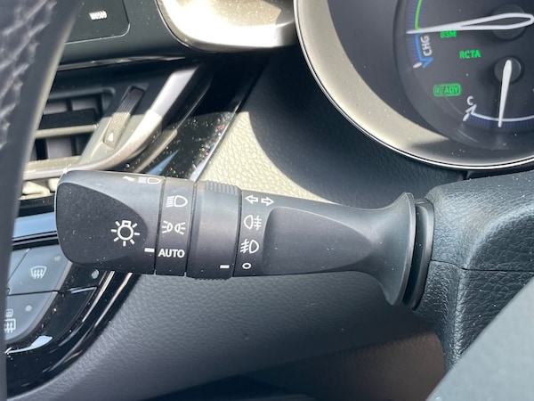 Used Toyota C-HR 2018 for sale - 74824547: Photo 49