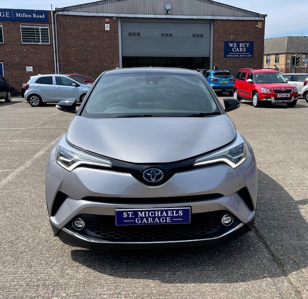 Used Toyota C-HR 2018 for sale - 74824547: Photo 5