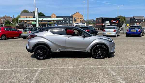 Used Toyota C-HR 2018 for sale - 74824547: Photo 9