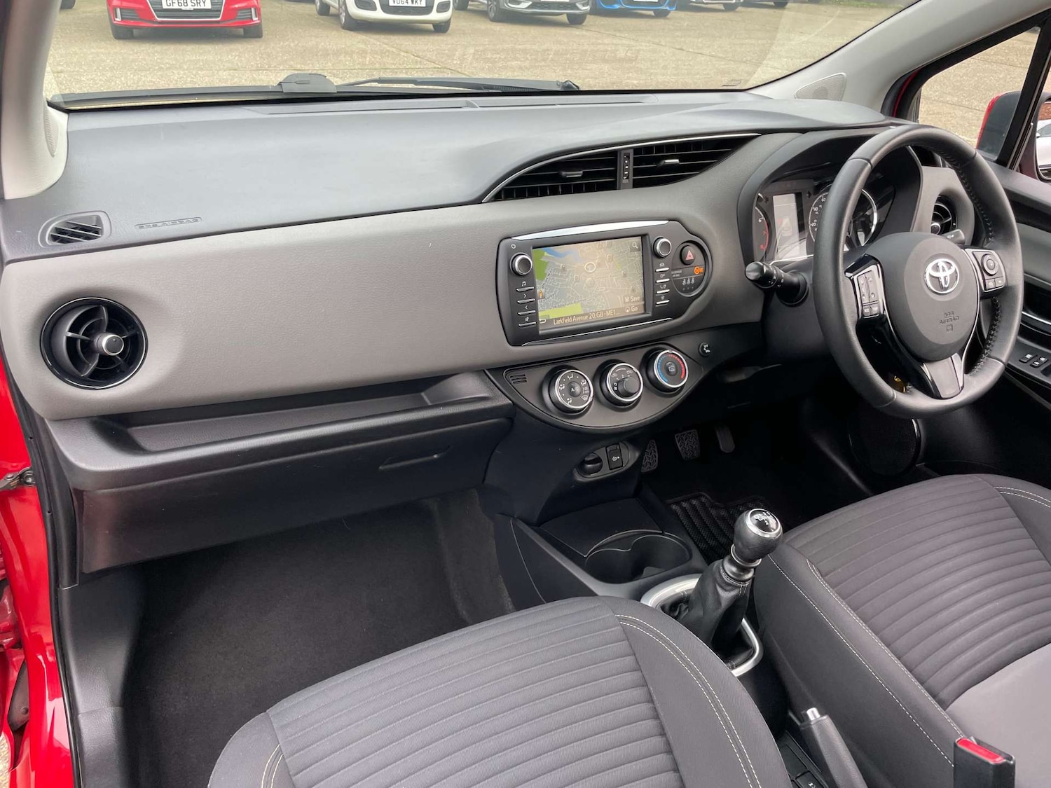 Used Toyota Yaris 2017 for sale - 77880442: Photo 27