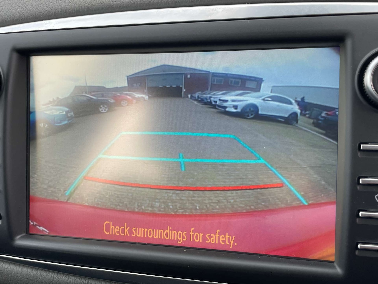 Used Toyota Yaris 2017 for sale - 77880442: Photo 36