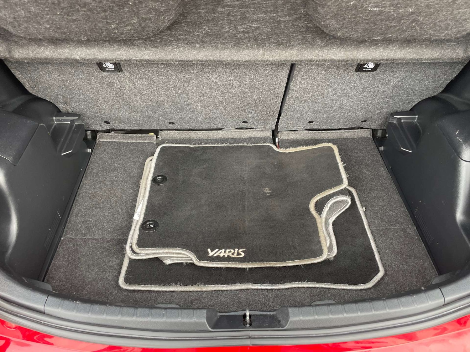 Used Toyota Yaris 2017 for sale - 77880442: Photo 54