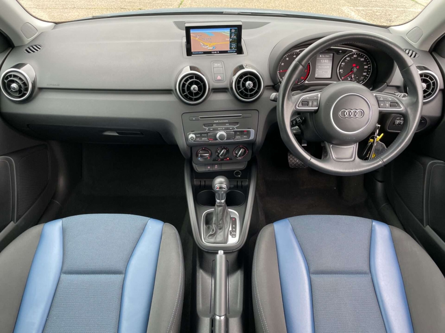 Used Audi A1 2018 for sale - 76957747: Photo 2