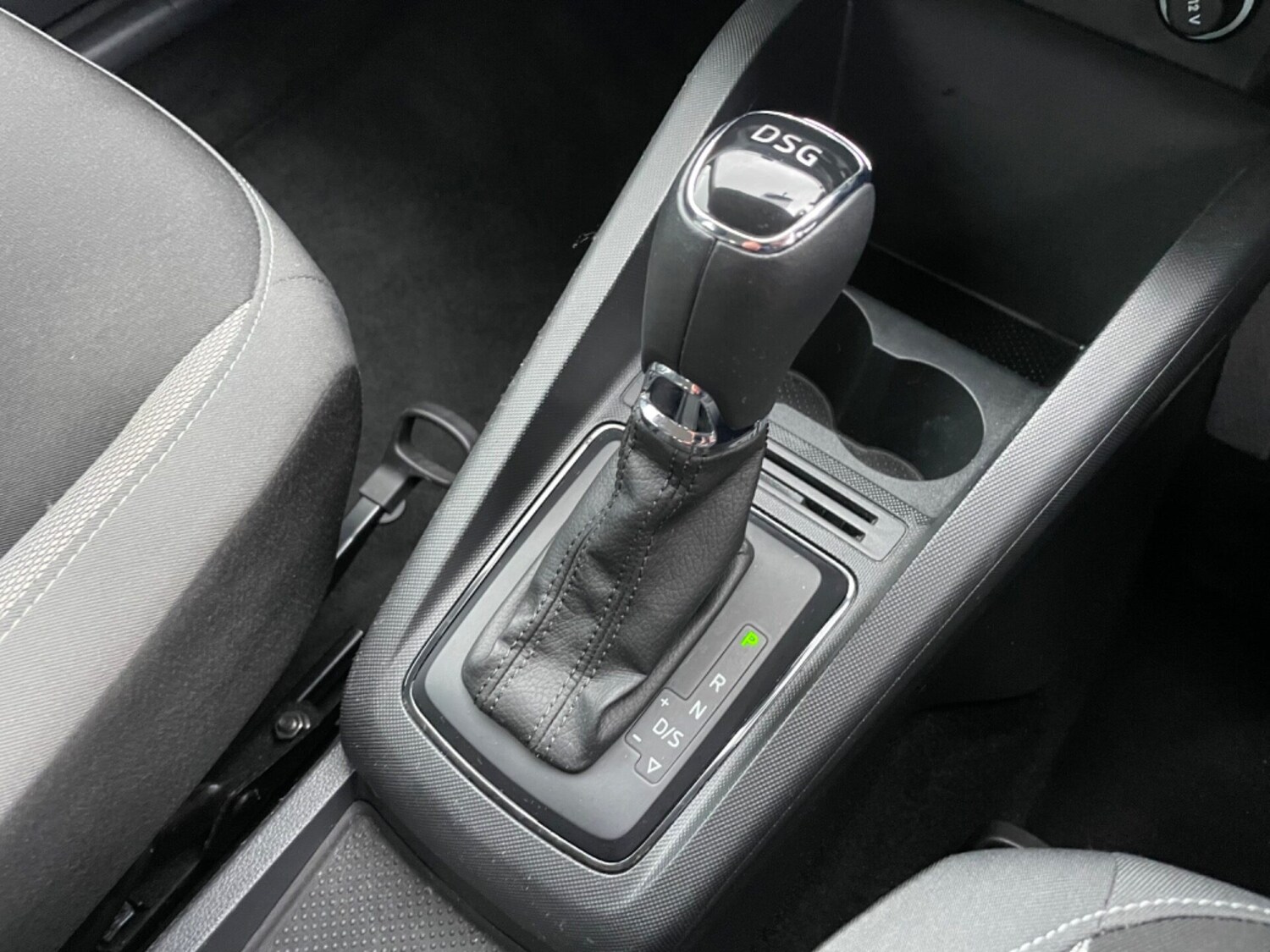 Used Skoda Fabia 2015 for sale - 76651152: Photo 38