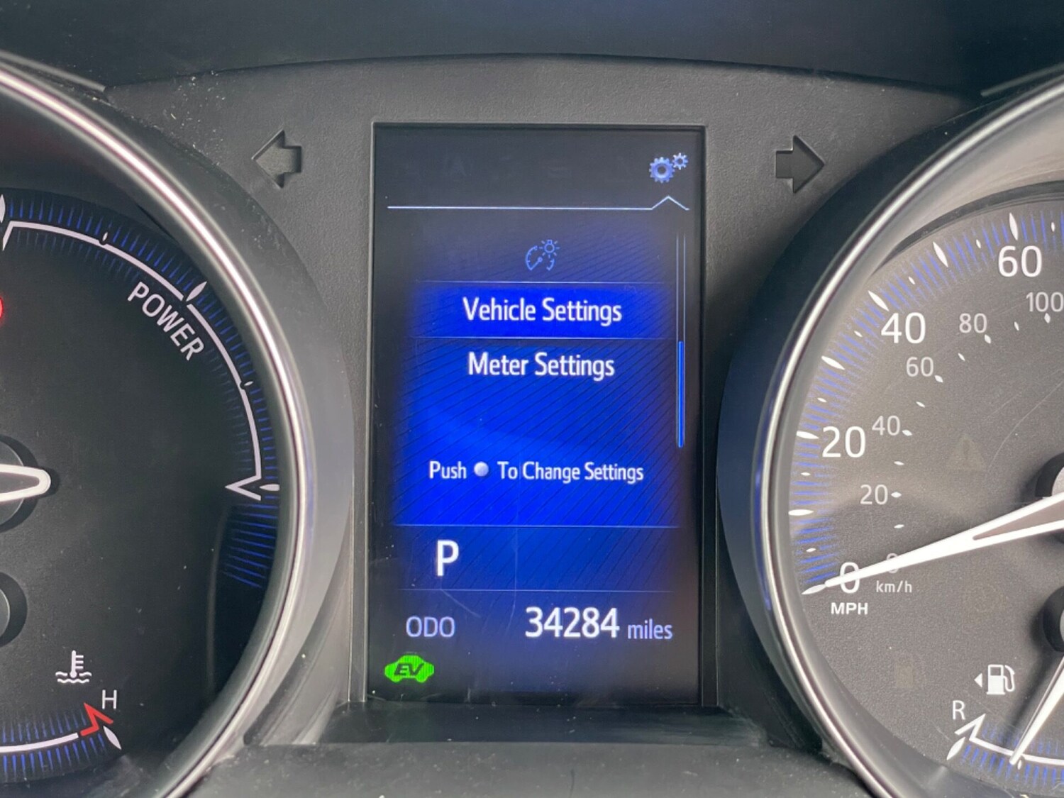 Used Toyota C-HR 2017 for sale - 76185962: Photo 28