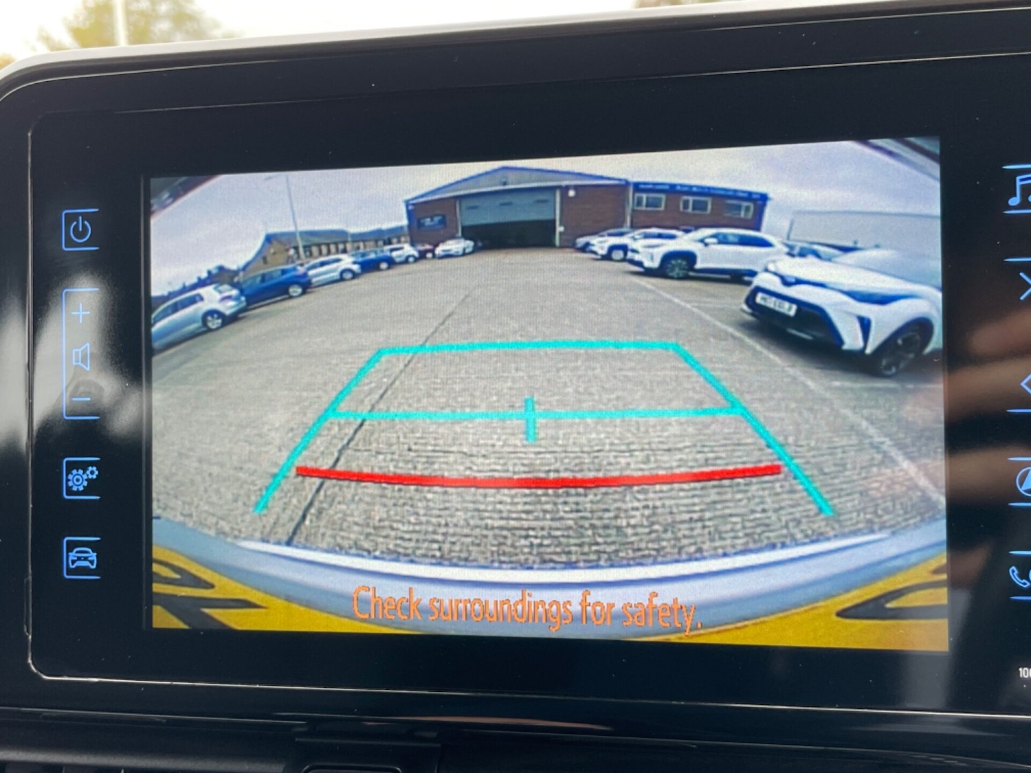 Used Toyota C-HR 2017 for sale - 76185962: Photo 39