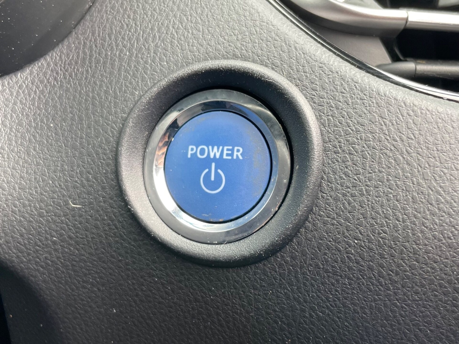 Used Toyota C-HR 2017 for sale - 76185962: Photo 44