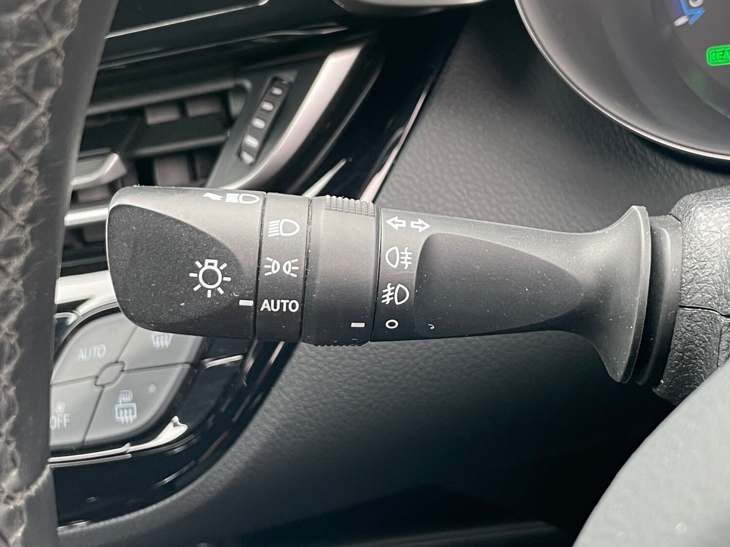 Used Toyota C-HR 2017 for sale - 76185962: Photo 48