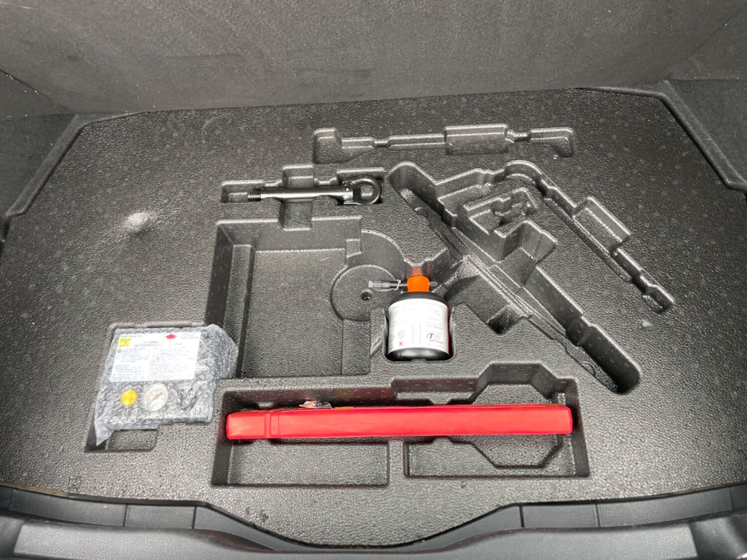 Used Toyota C-HR 2017 for sale - 76185962: Photo 60