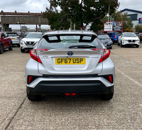 Used Toyota C-HR 2017 for sale - 76185962: Photo 6