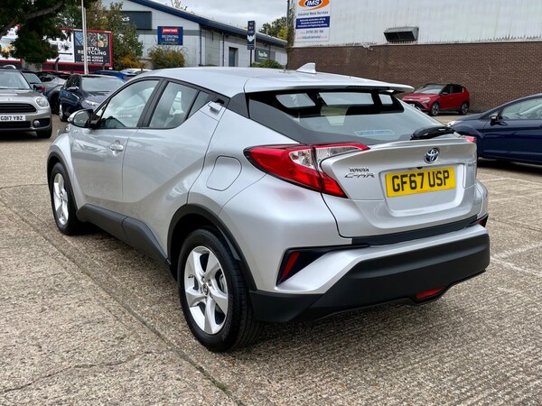 Used Toyota C-HR 2017 for sale - 76185962: Photo 9