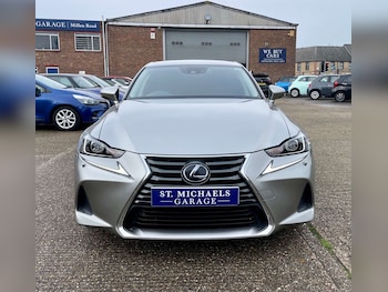 Used Lexus IS 2018 for sale - 78436069: Photo