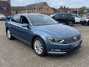 Used Volkswagen Passat 2017 for sale - 77934007: Photo