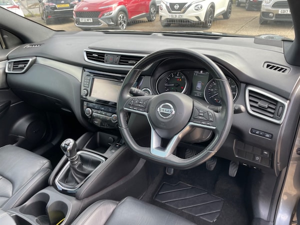 Used Nissan Qashqai 2017 for sale - 76185955: Photo 17