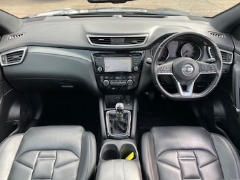 Used Nissan Qashqai 2017 for sale - 76185955: Photo