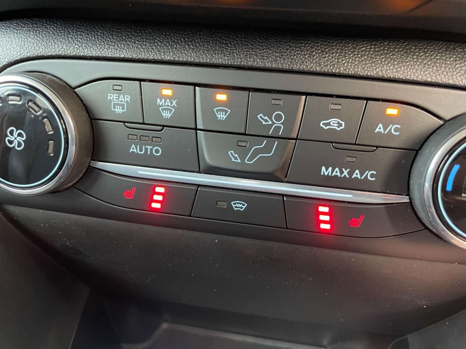 Used Ford Fiesta 2018 for sale - 76957803: Photo 44