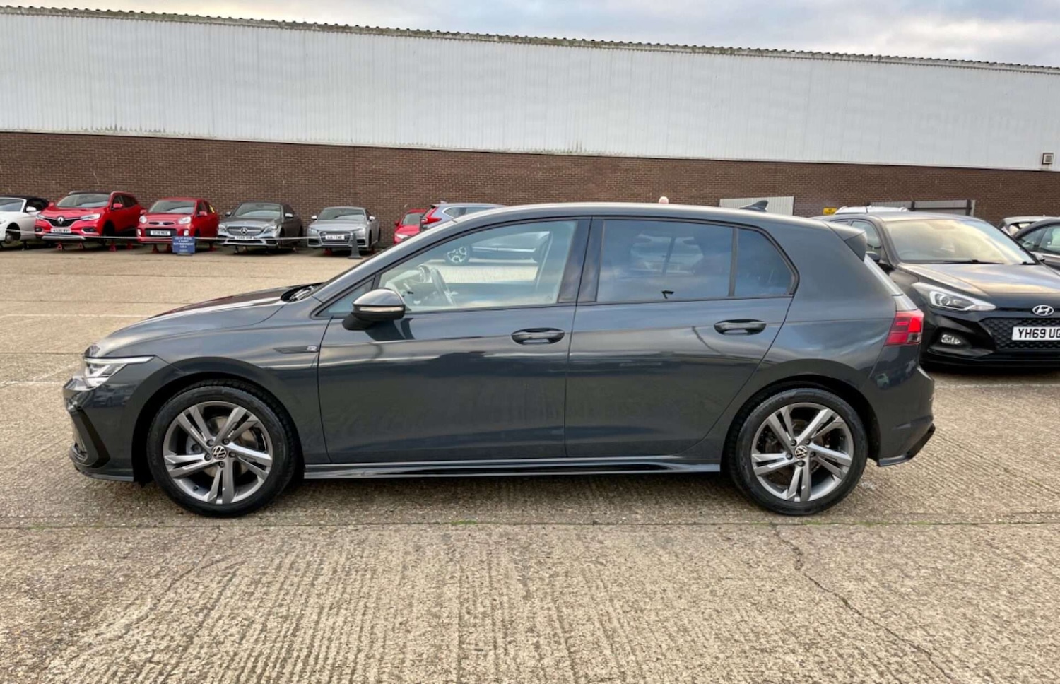 Used Volkswagen Golf 2021 for sale - 76905256: Photo 11