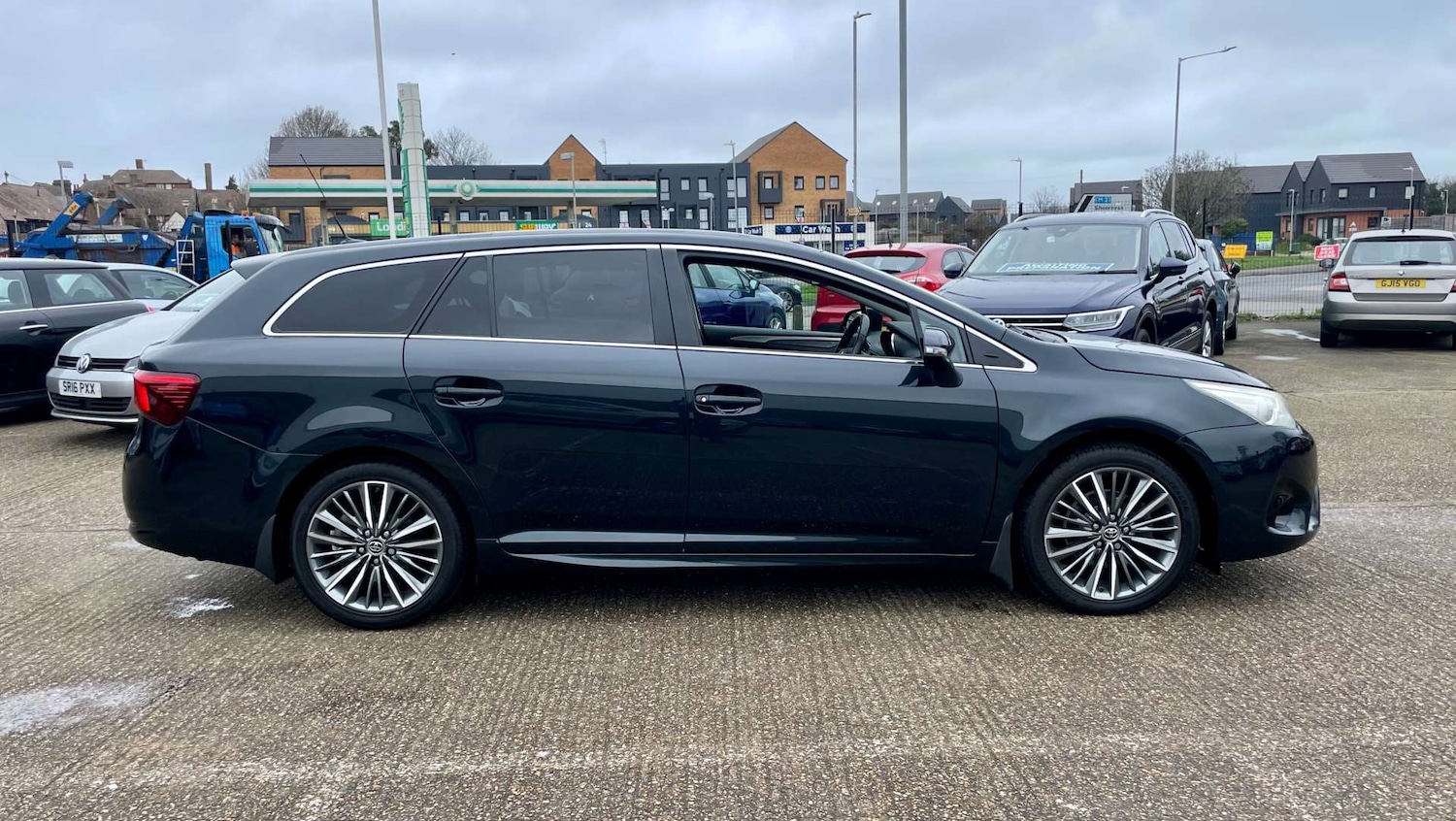 Used Toyota Avensis 2017 for sale - 77712968: Photo 10