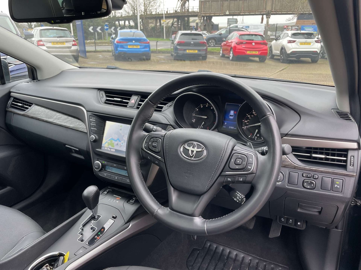 Used Toyota Avensis 2017 for sale - 77712968: Photo 17