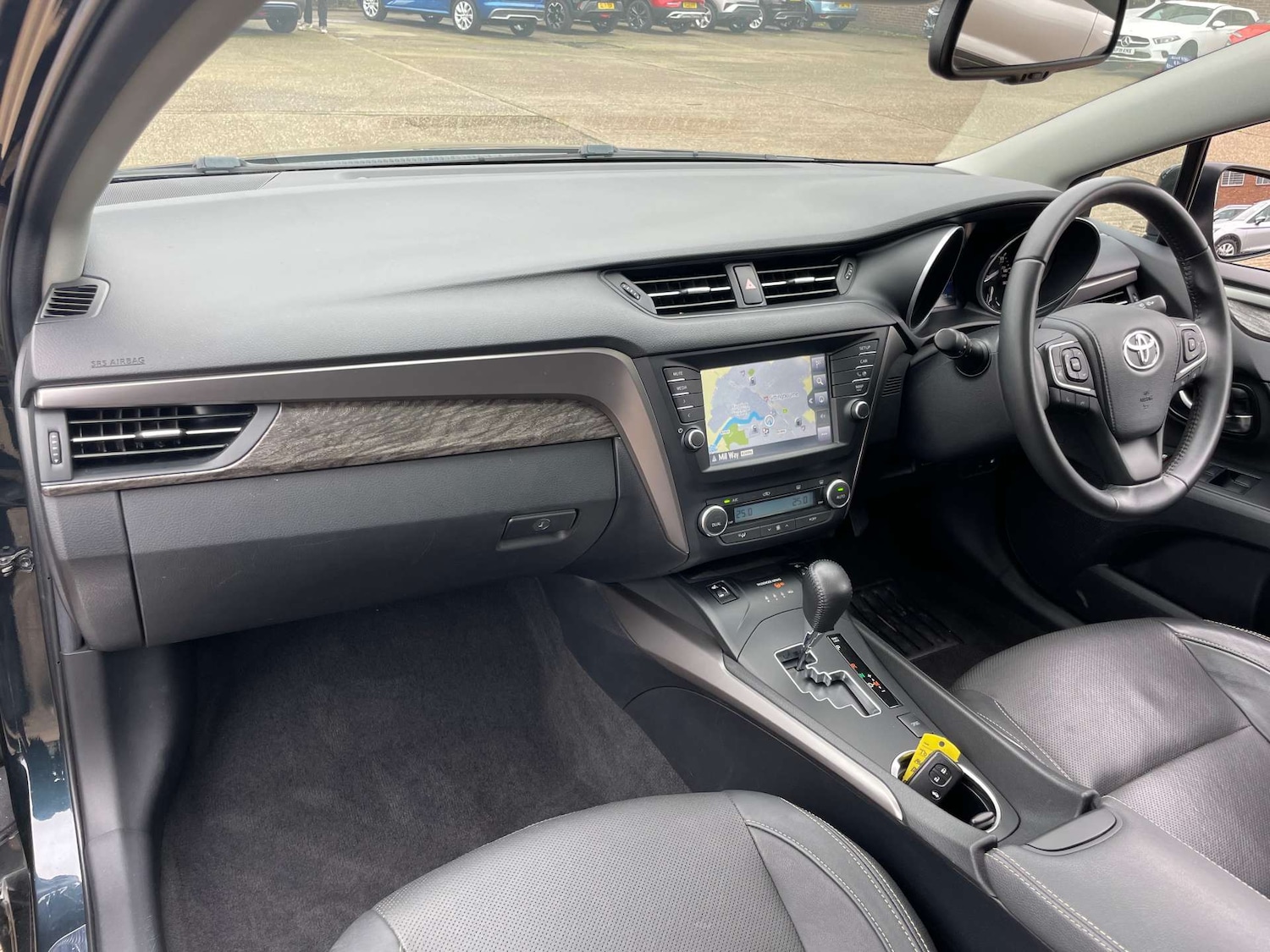 Used Toyota Avensis 2017 for sale - 77712968: Photo 27