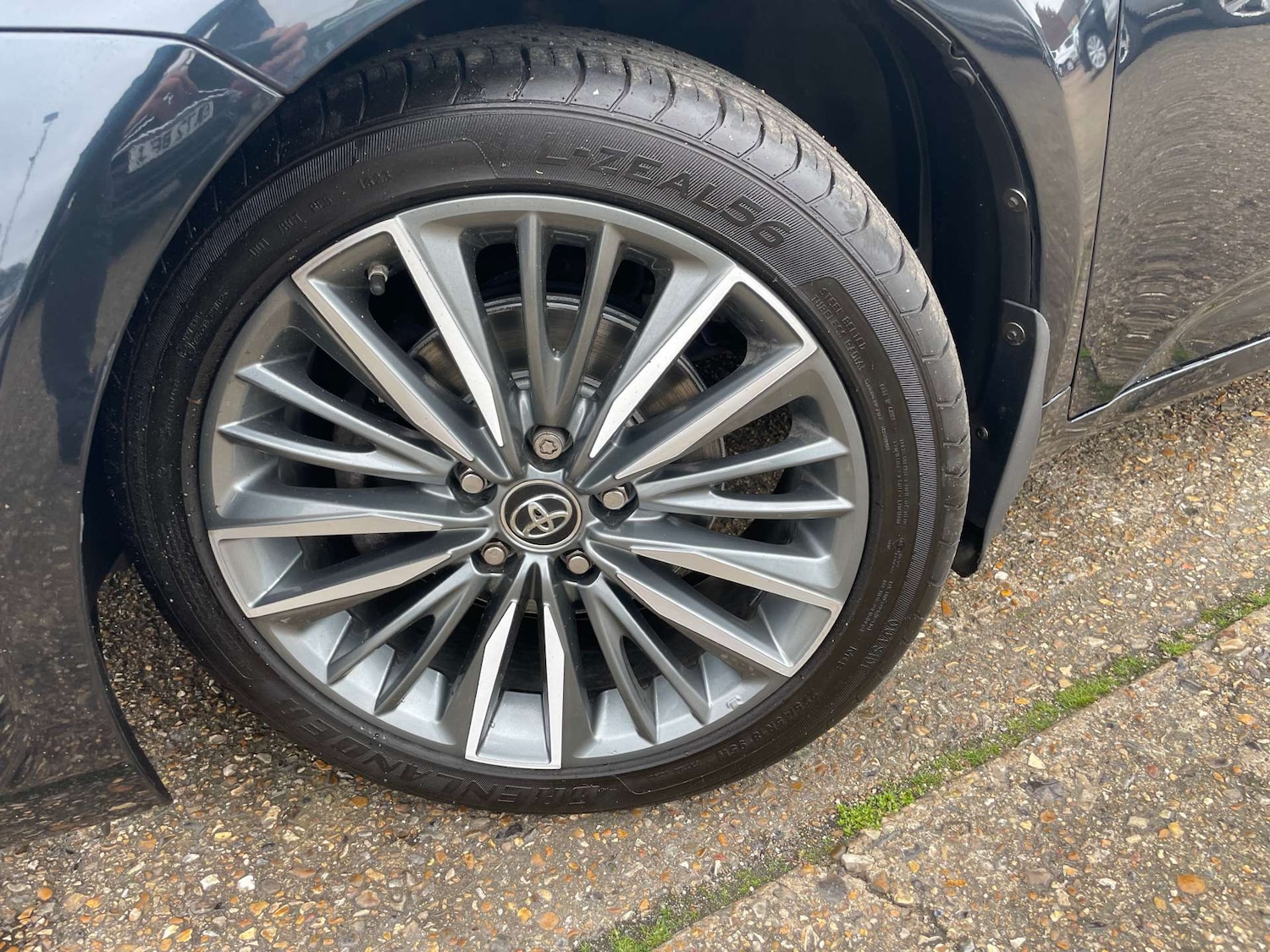 Used Toyota Avensis 2017 for sale - 77712968: Photo 3