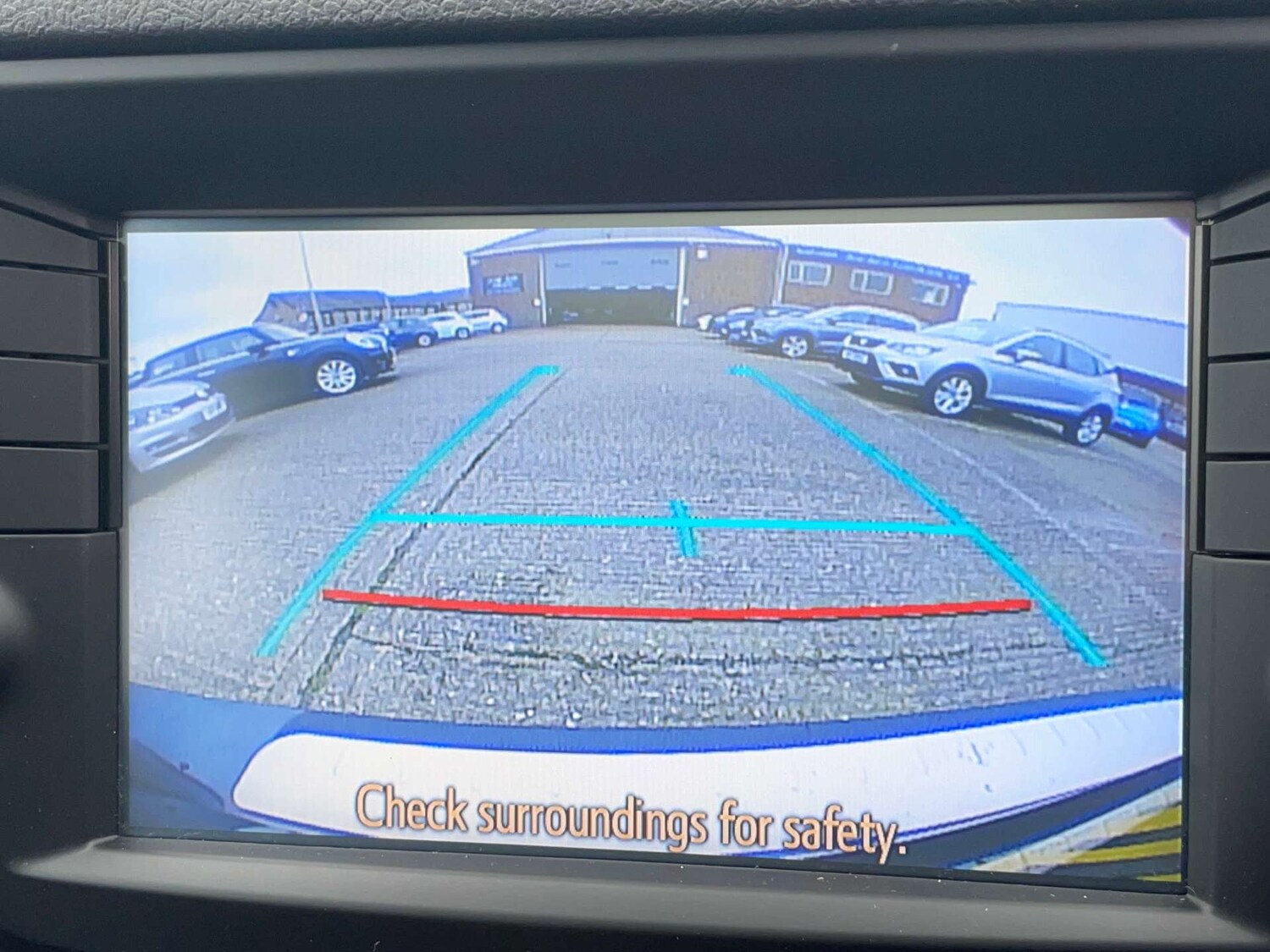 Used Toyota Avensis 2017 for sale - 77712968: Photo 38