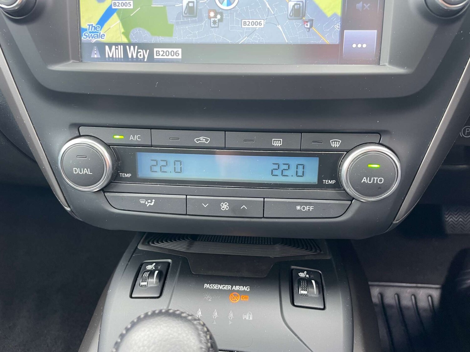 Used Toyota Avensis 2017 for sale - 77712968: Photo 40