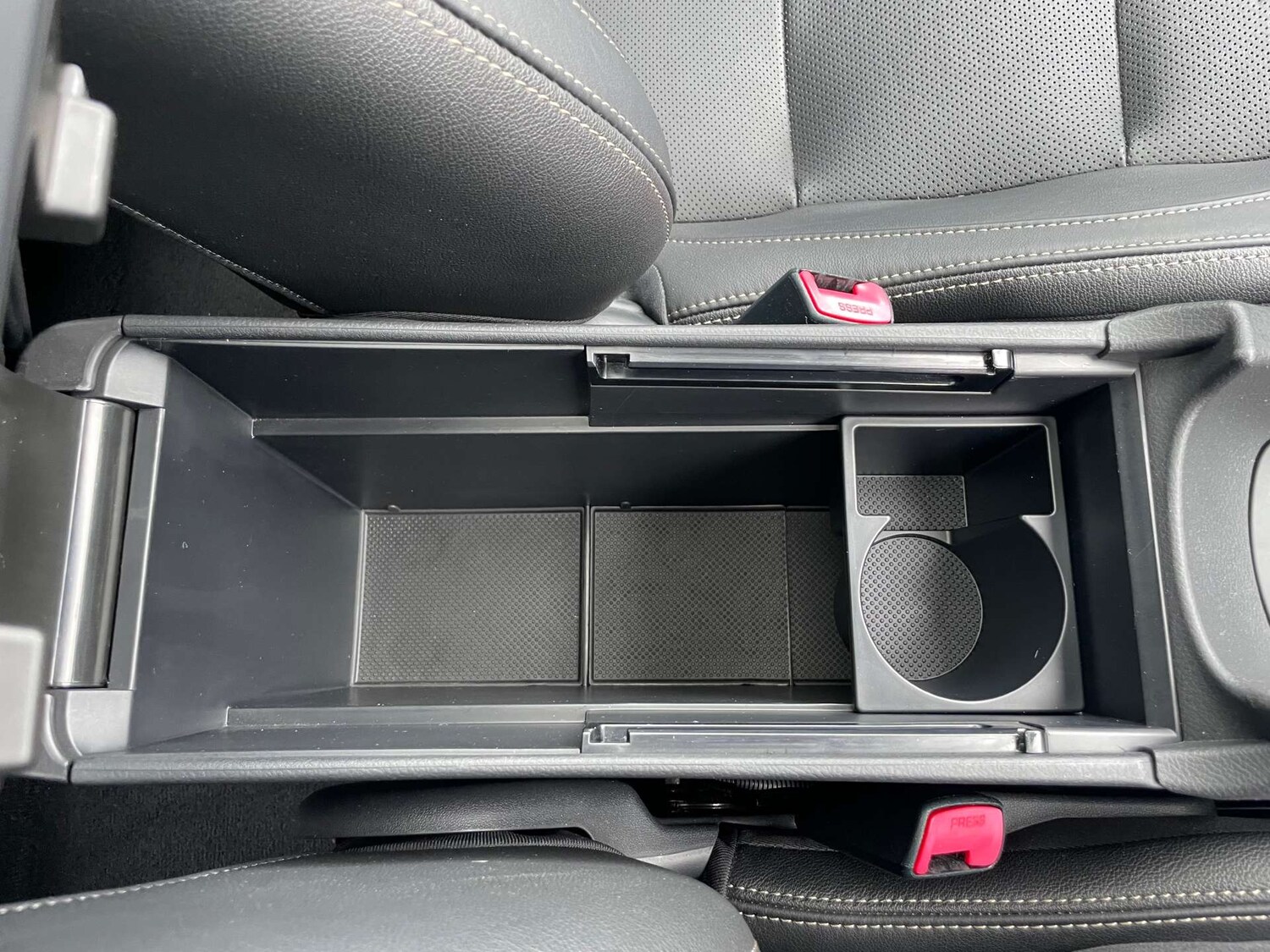 Used Toyota Avensis 2017 for sale - 77712968: Photo 44