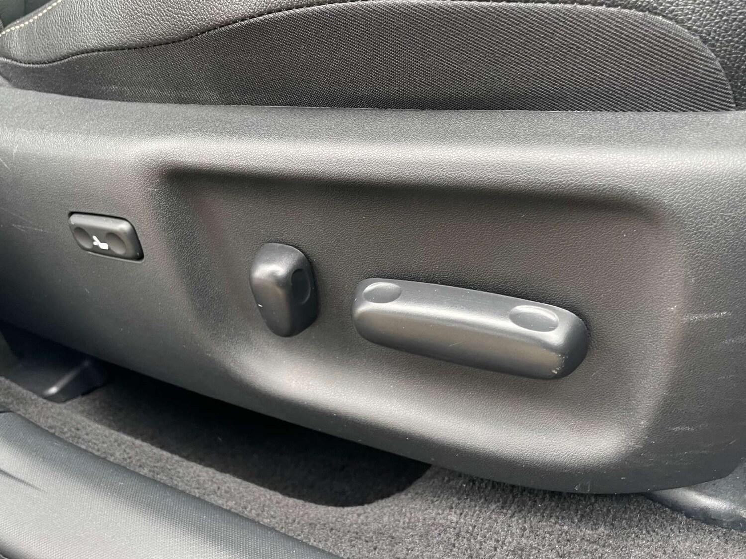 Used Toyota Avensis 2017 for sale - 77712968: Photo 55