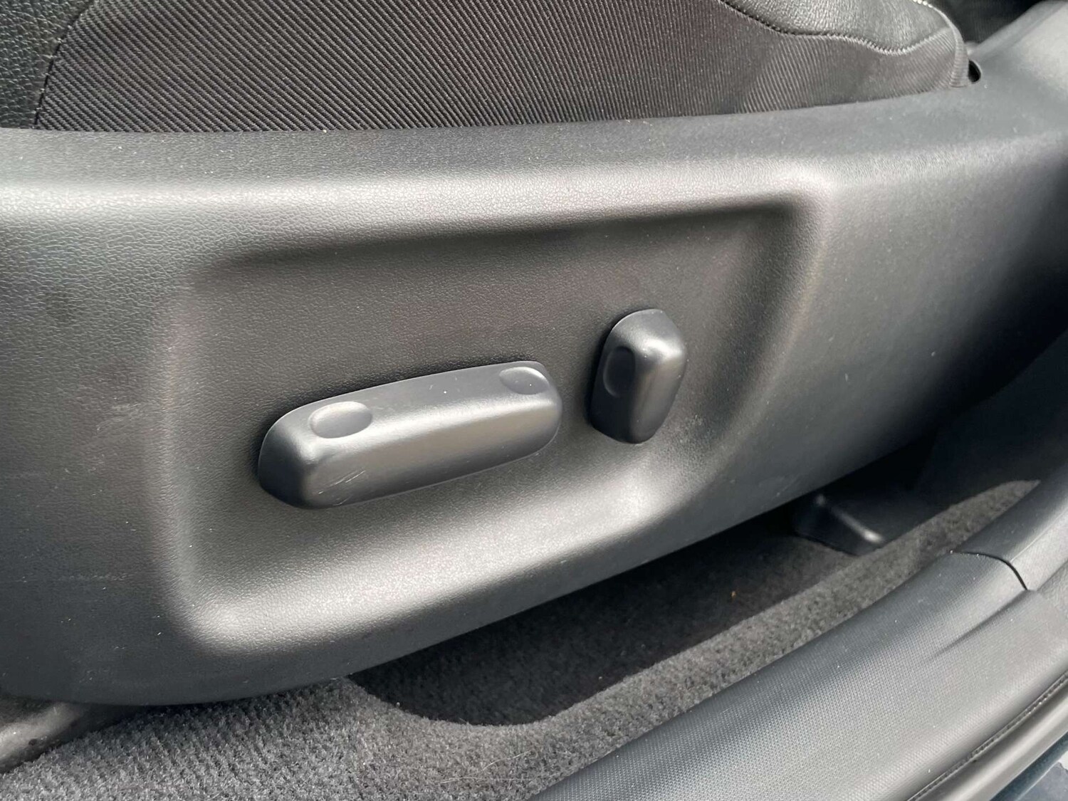 Used Toyota Avensis 2017 for sale - 77712968: Photo 57