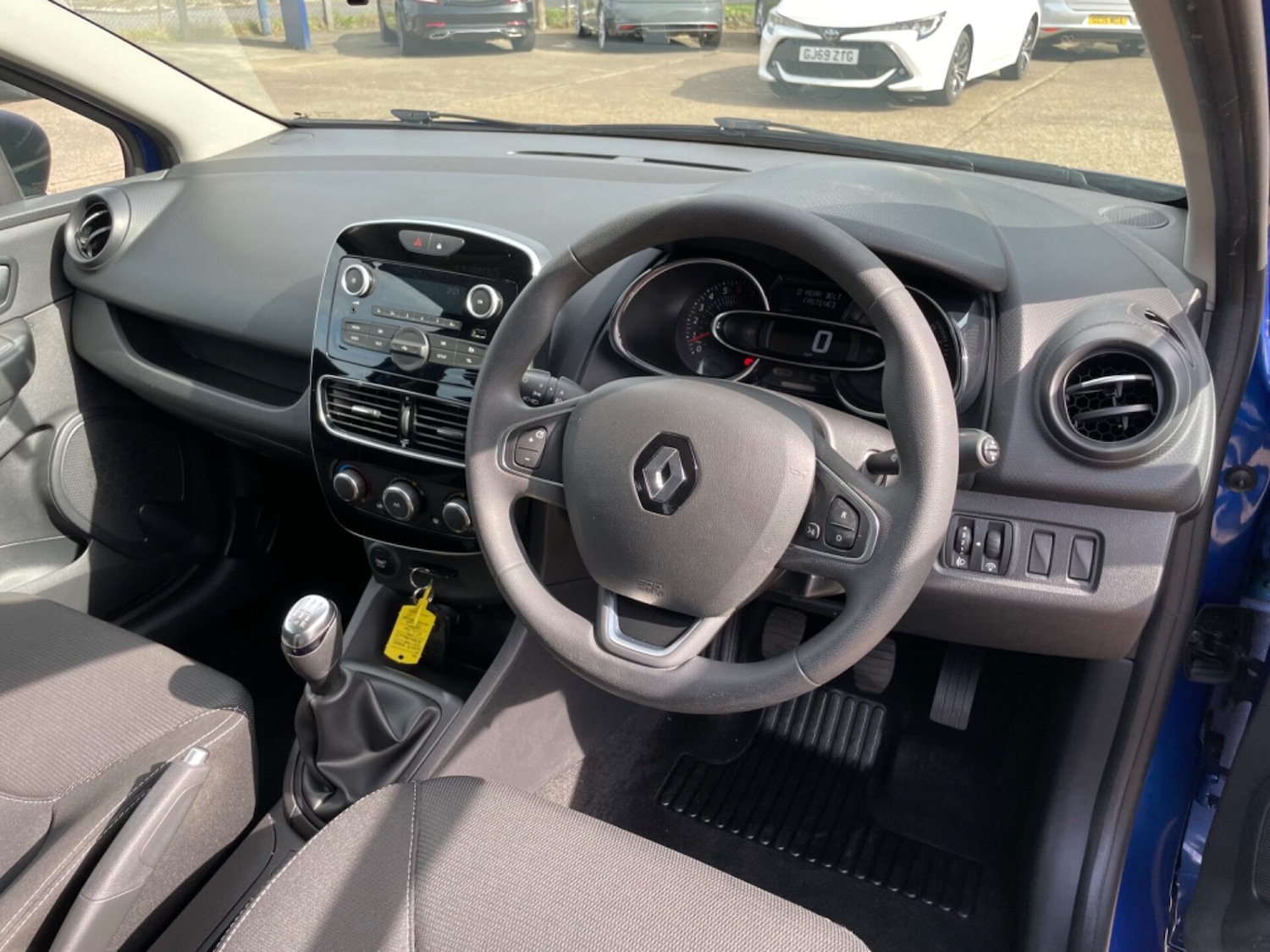 Used Renault Clio 2017 for sale - 75995023: Photo 17