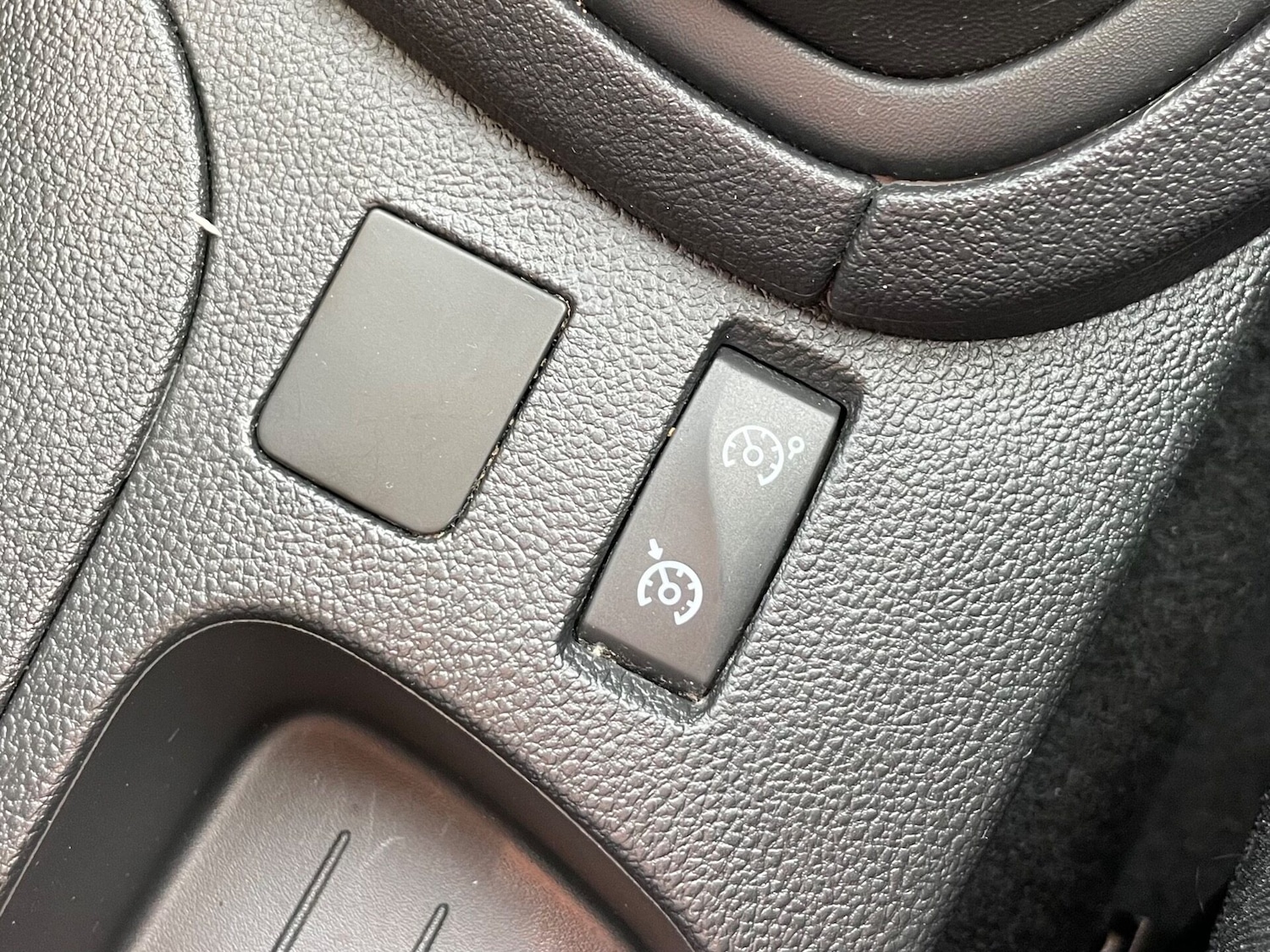 Used Renault Clio 2017 for sale - 75995023: Photo 34