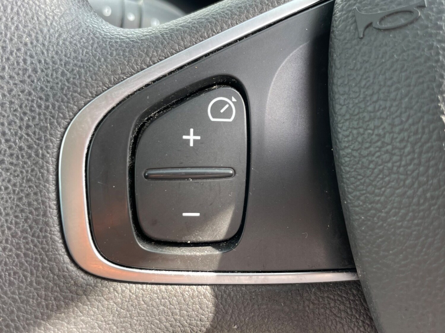 Used Renault Clio 2017 for sale - 75995023: Photo 35