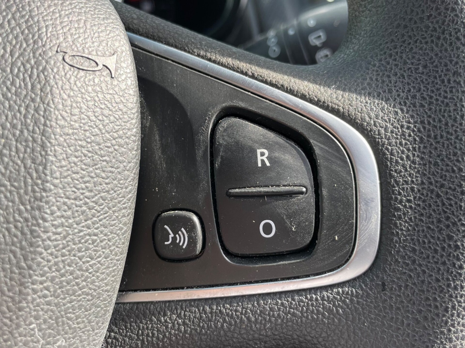 Used Renault Clio 2017 for sale - 75995023: Photo 36