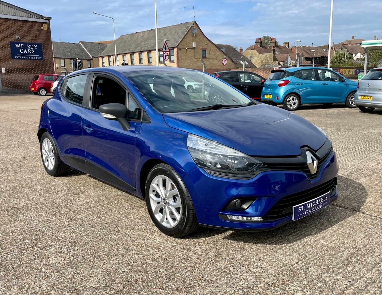 Used Renault Clio 2017 for sale - 75995023: Photo 4