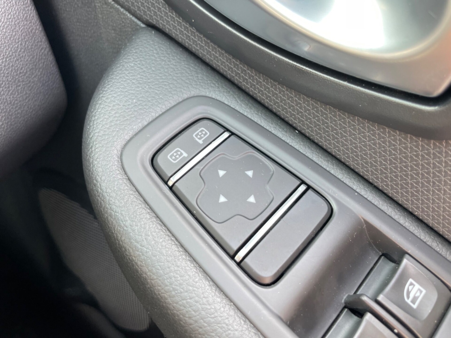 Used Renault Clio 2017 for sale - 75995023: Photo 41