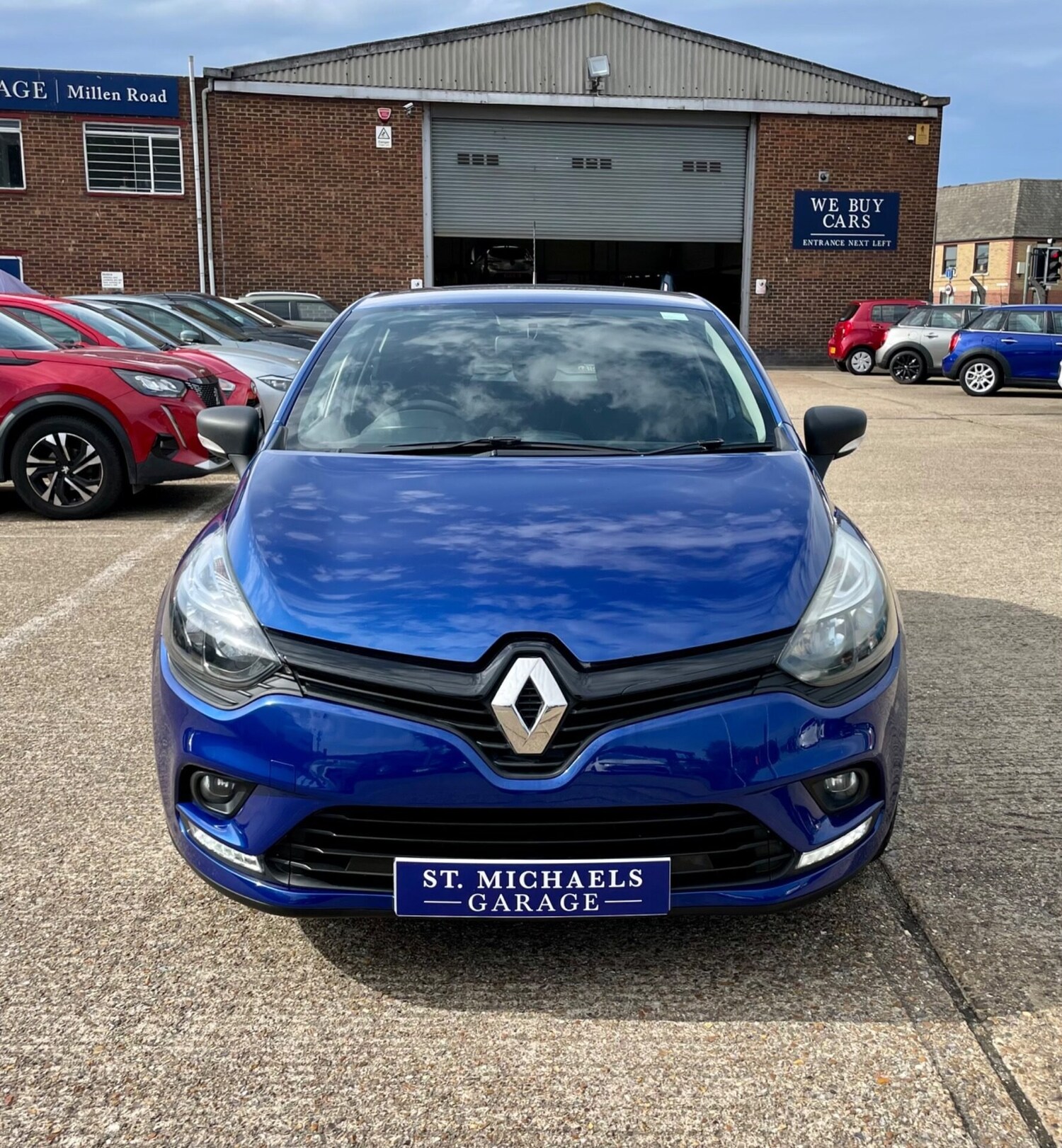 Used Renault Clio 2017 for sale - 75995023: Photo 5